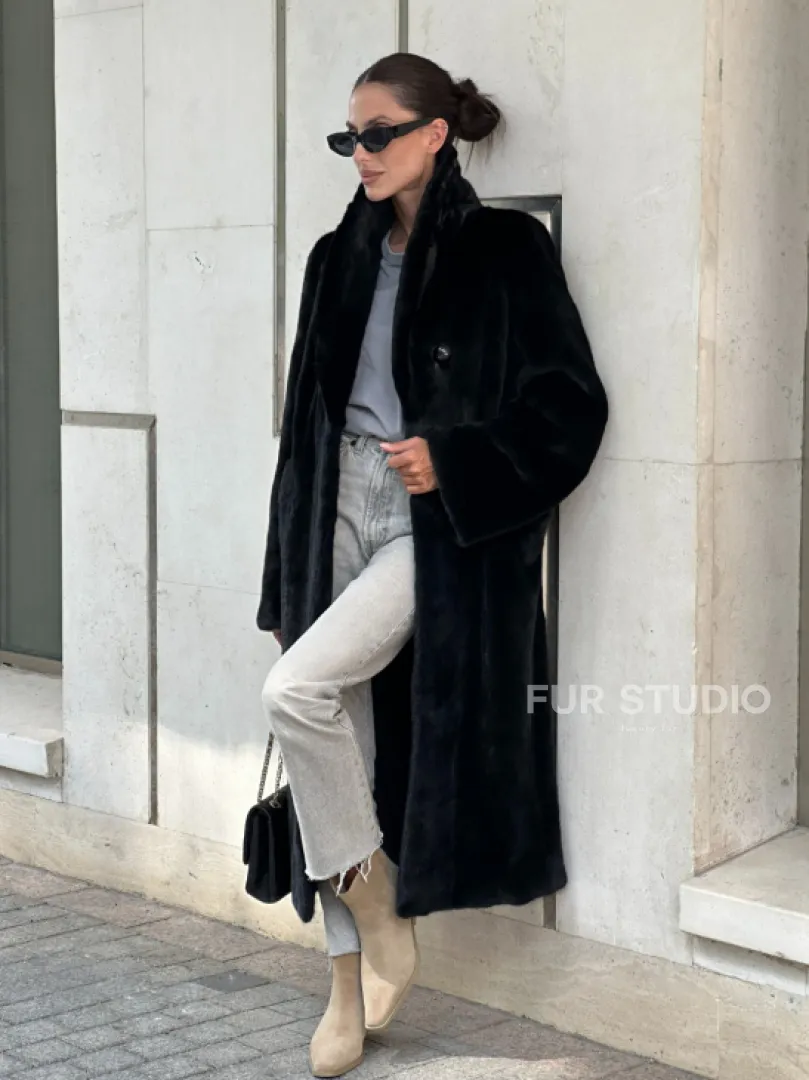 Черная шуба пальто из меха норки Saga furs