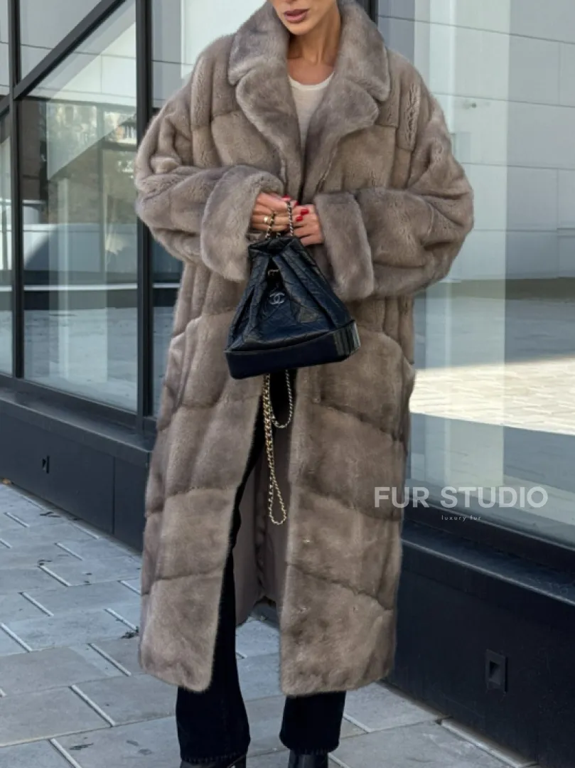 Шуба из меха норки в стиле «Oversize» - цвет сильвер