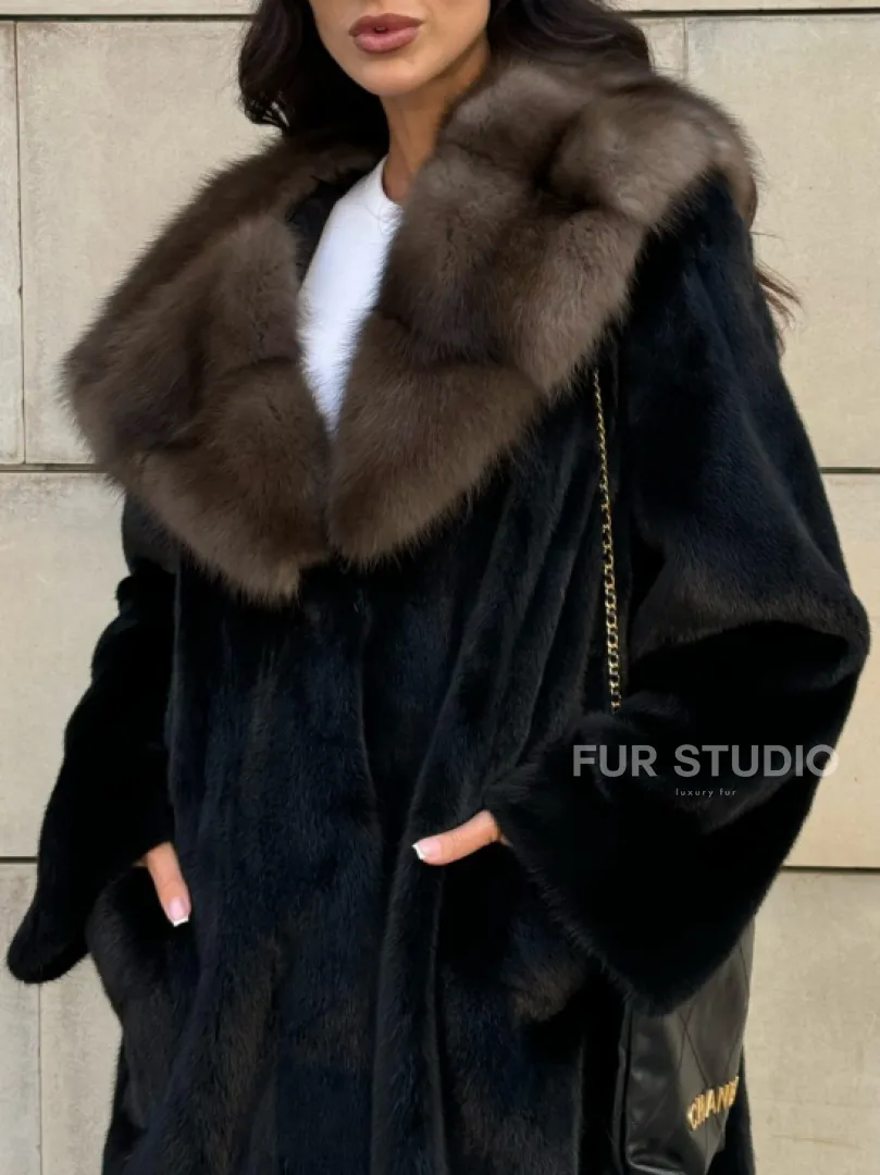 Шуба из норки Saga furs с капюшоном куницы, цельный мех - TOTAL BLACK