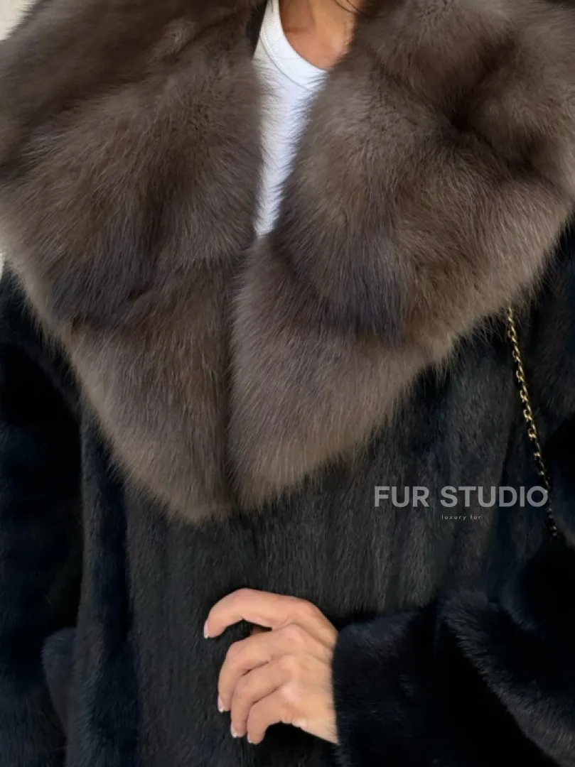 Шуба из норки Saga furs с капюшоном куницы, цельный мех - TOTAL BLACK