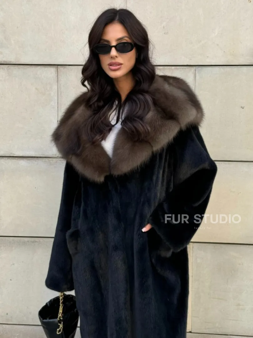 Шуба из норки Saga furs с капюшоном куницы, цельный мех - TOTAL BLACK