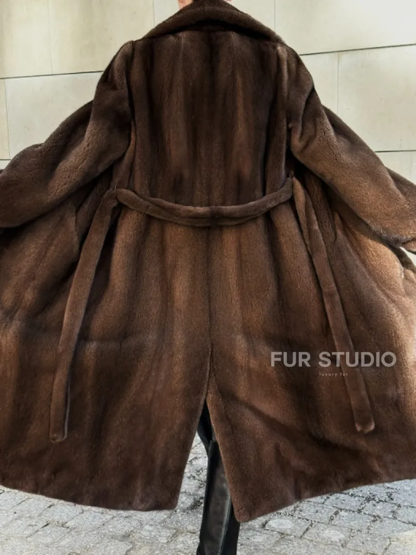 Норковая шуба цельный мех английский воротник KOPENHAGEN FUR