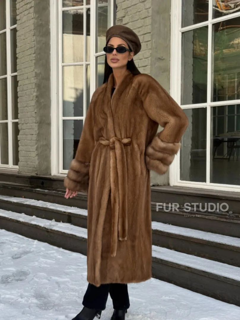 Шуба норковая кимоно VINTAGE GOLD рукава с отделкой из меха куницы