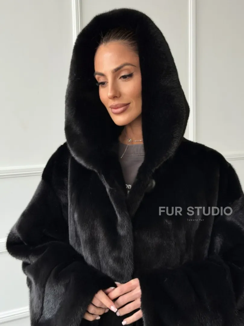 Шуба натуральная женская из норки Blackglama с капюшоном