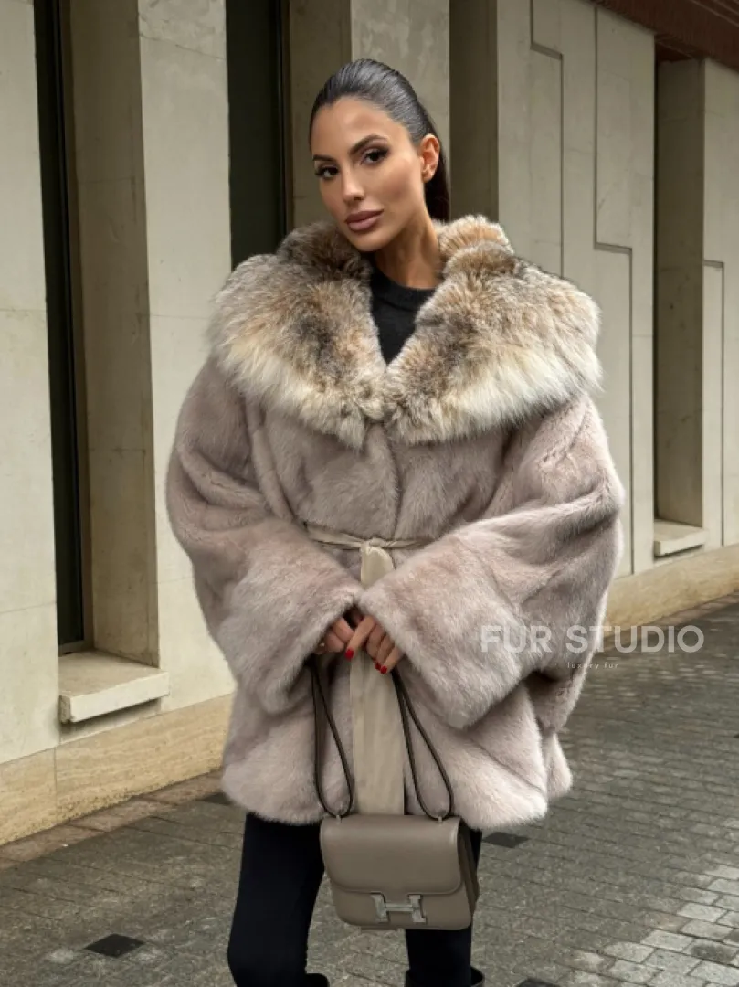 Шуба норковая кимоно с капюшоном из меха рыси, летучая мышь