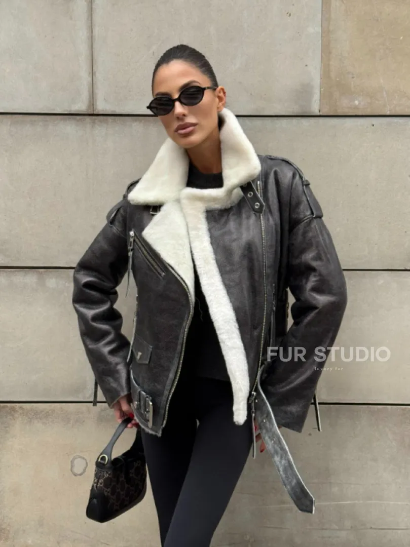 Коротка женская дубленка Vintage Grey из белой овчины мериноса, боковой шнуровкой и накладной пояс