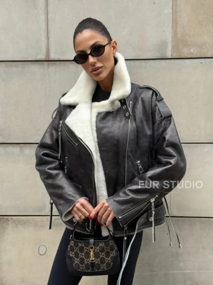 Коротка женская дубленка Vintage Grey из белой овчины мериноса, боковой шнуровкой и накладной пояс