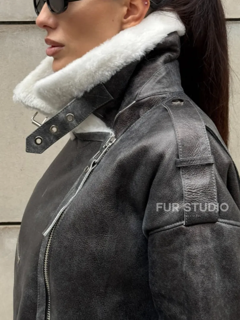 Дубленка-авиатор из натуральной овчины Dark Grey Vintage, со шнуровкой по боковому шву