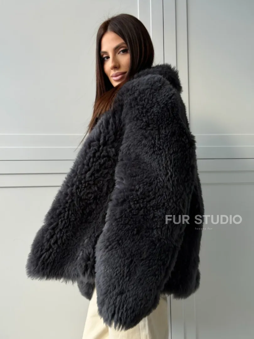 Короткая шуба - дубленка из натуральной овчины,  воротник апаш