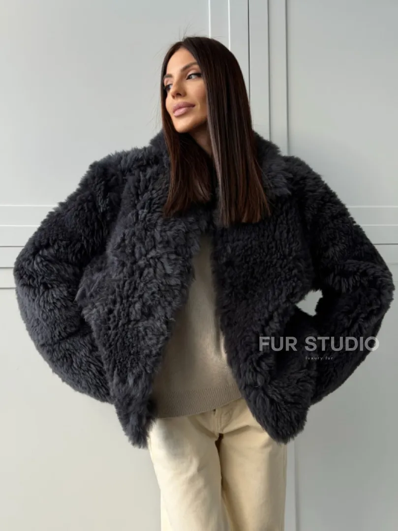 Короткая шуба - дубленка из натуральной овчины,  воротник апаш