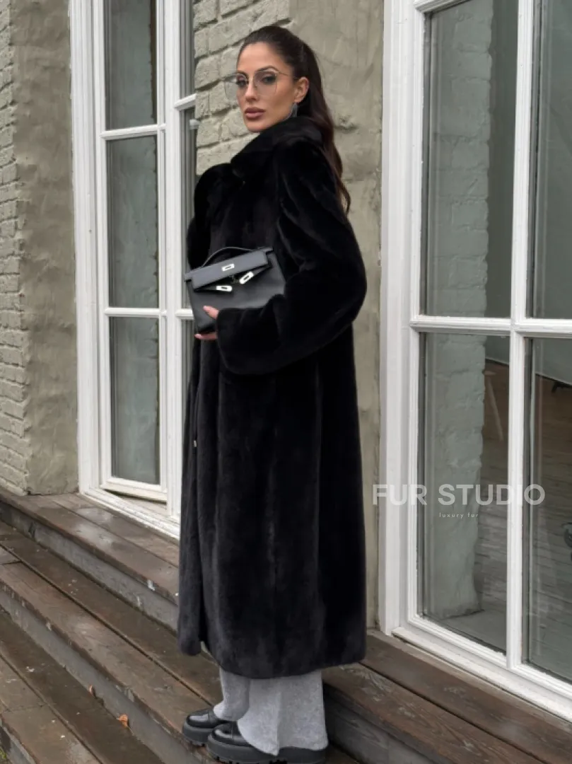 Шуба из канадской аукционной норки с английским воротником - Total black
