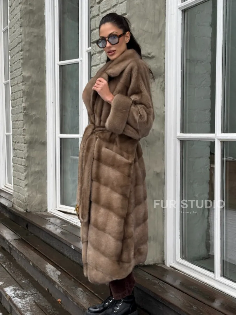Шуба - кимоно из меха норки Saga Furs в натуральном цвете пастель