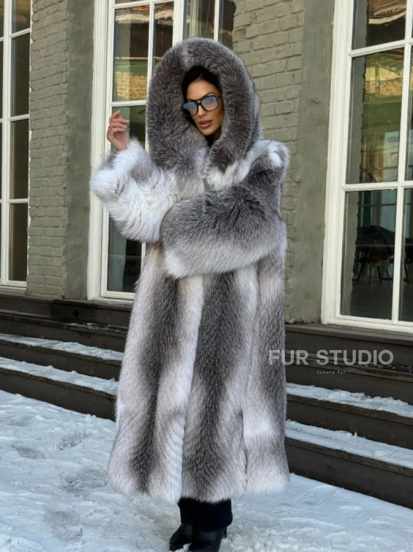 Длинная шуба из меха Arctic Fox с капюшоном, росшив - серая