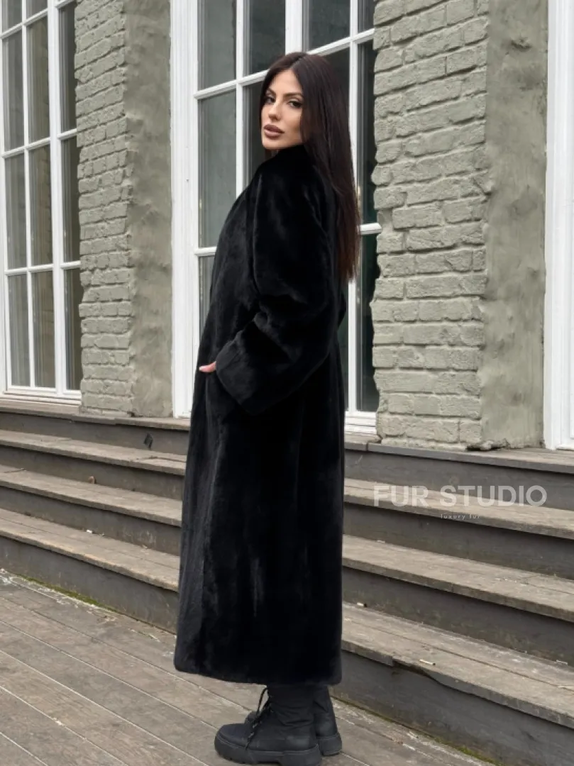 Шуба из аукционной норки «Premium fur» с внутренней резинкой на талии
