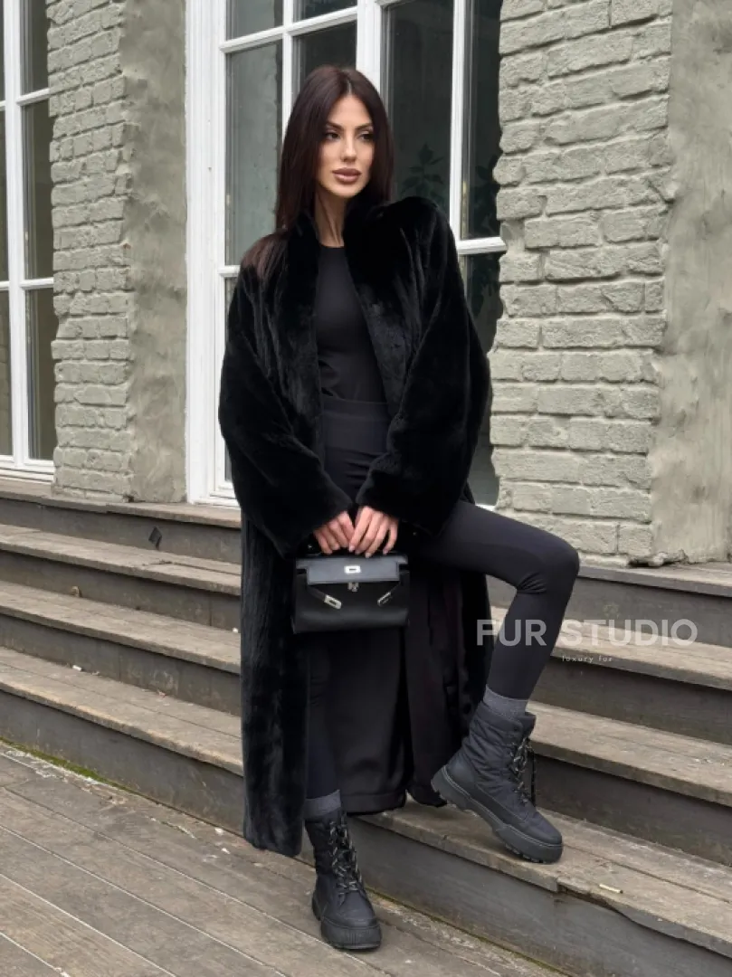 Шуба из аукционной норки «Premium fur» с внутренней резинкой на талии
