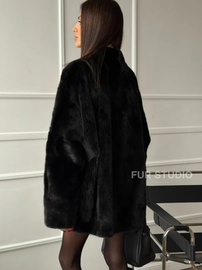Жакет - шуба из норки BLACKGLAMA с V-образным воротником, косыми карманами