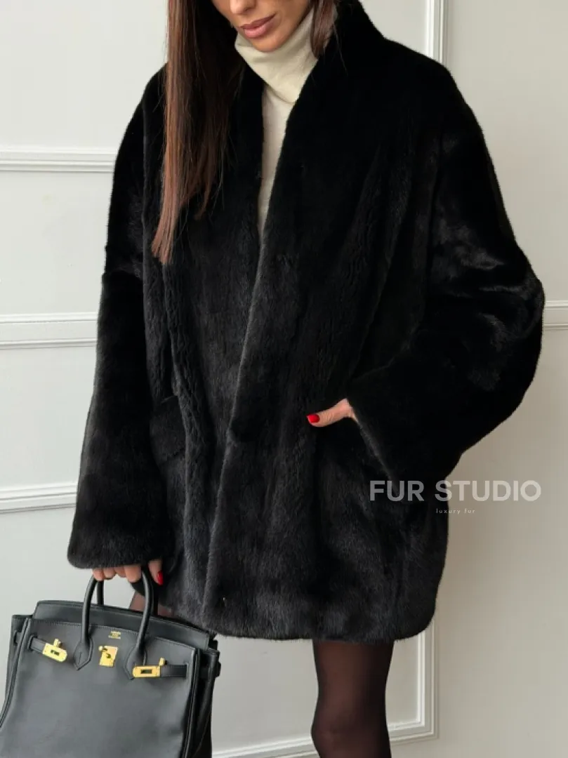 Жакет - шуба из норки BLACKGLAMA с V-образным воротником, косыми карманами
