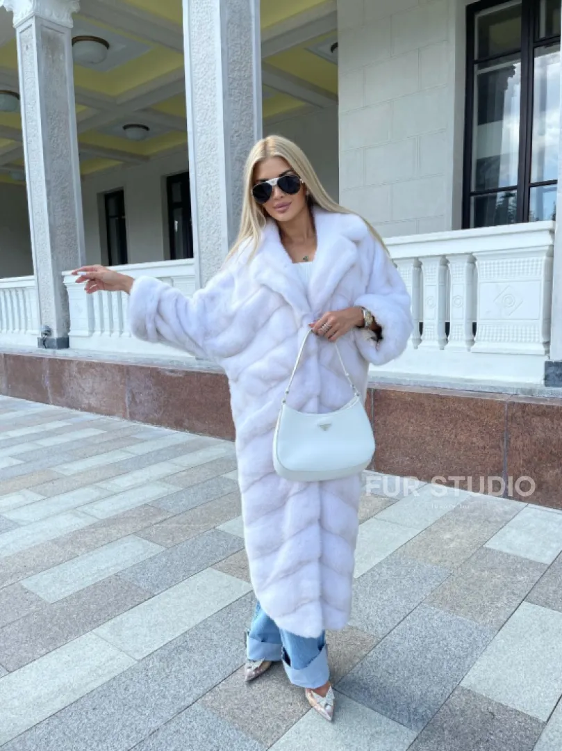 Шуба из датской норки в цвете жемчуг