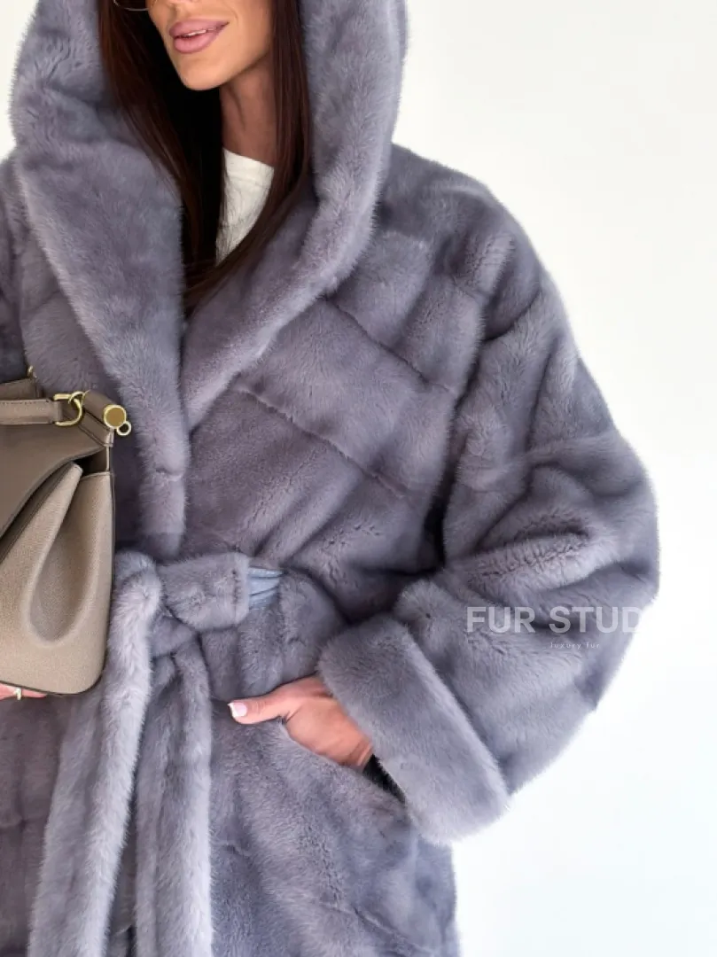 Удлиненная норковая шуба - кимоно с капюшоном