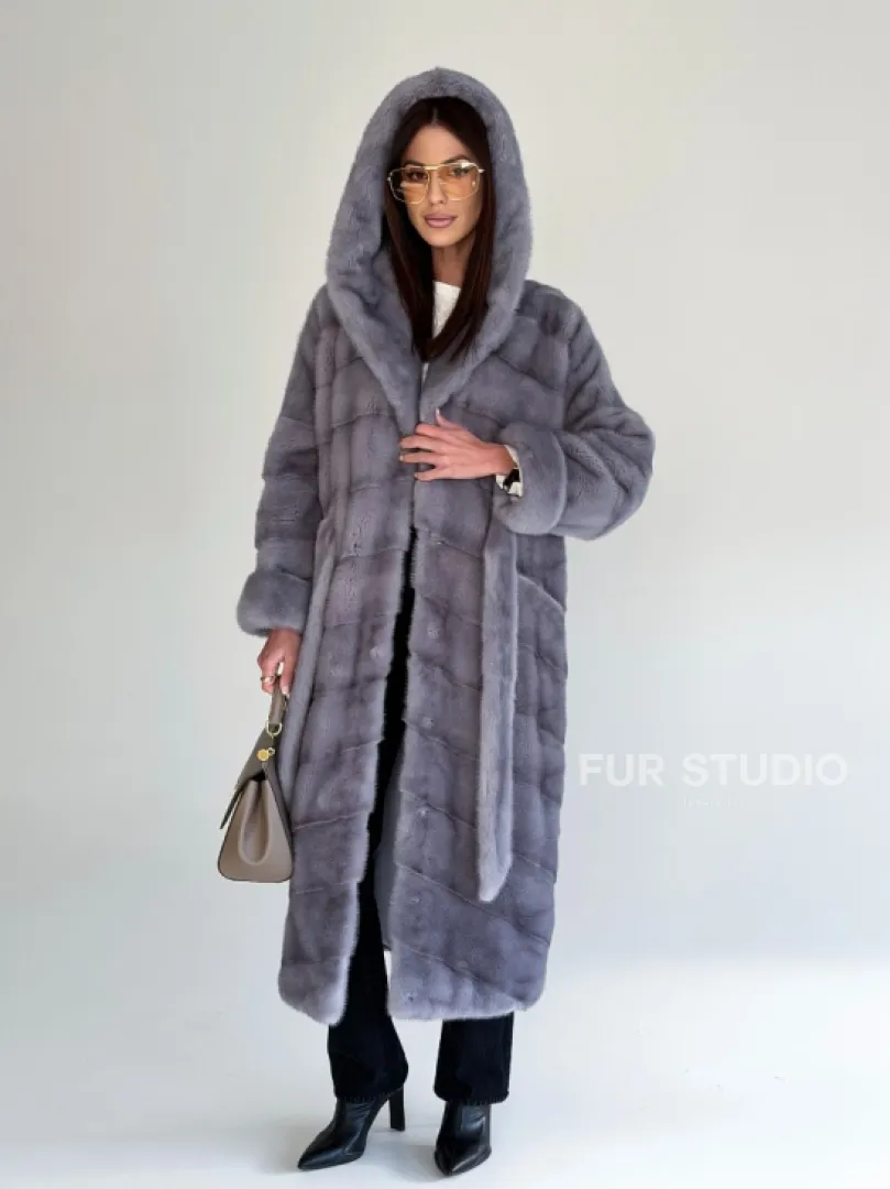 Удлиненная норковая шуба - кимоно с капюшоном