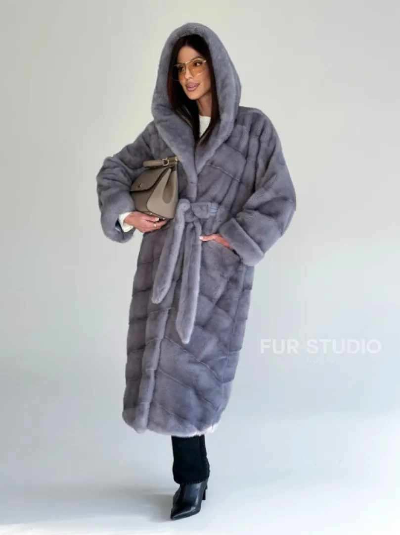 Удлиненная норковая шуба - кимоно с капюшоном