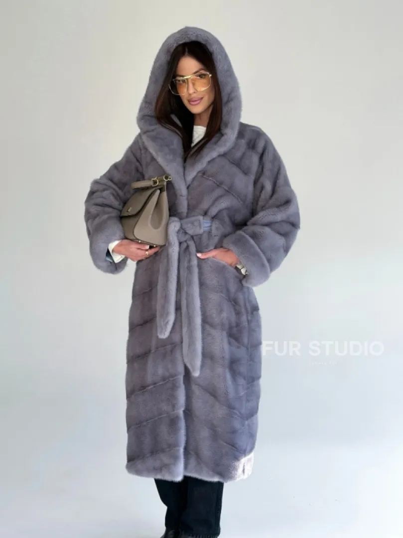 Удлиненная норковая шуба - кимоно с капюшоном