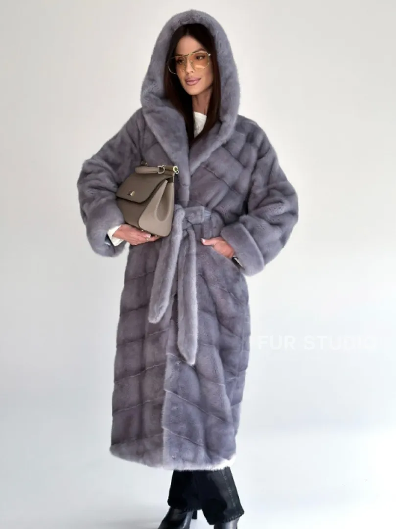 Удлиненная норковая шуба - кимоно с капюшоном