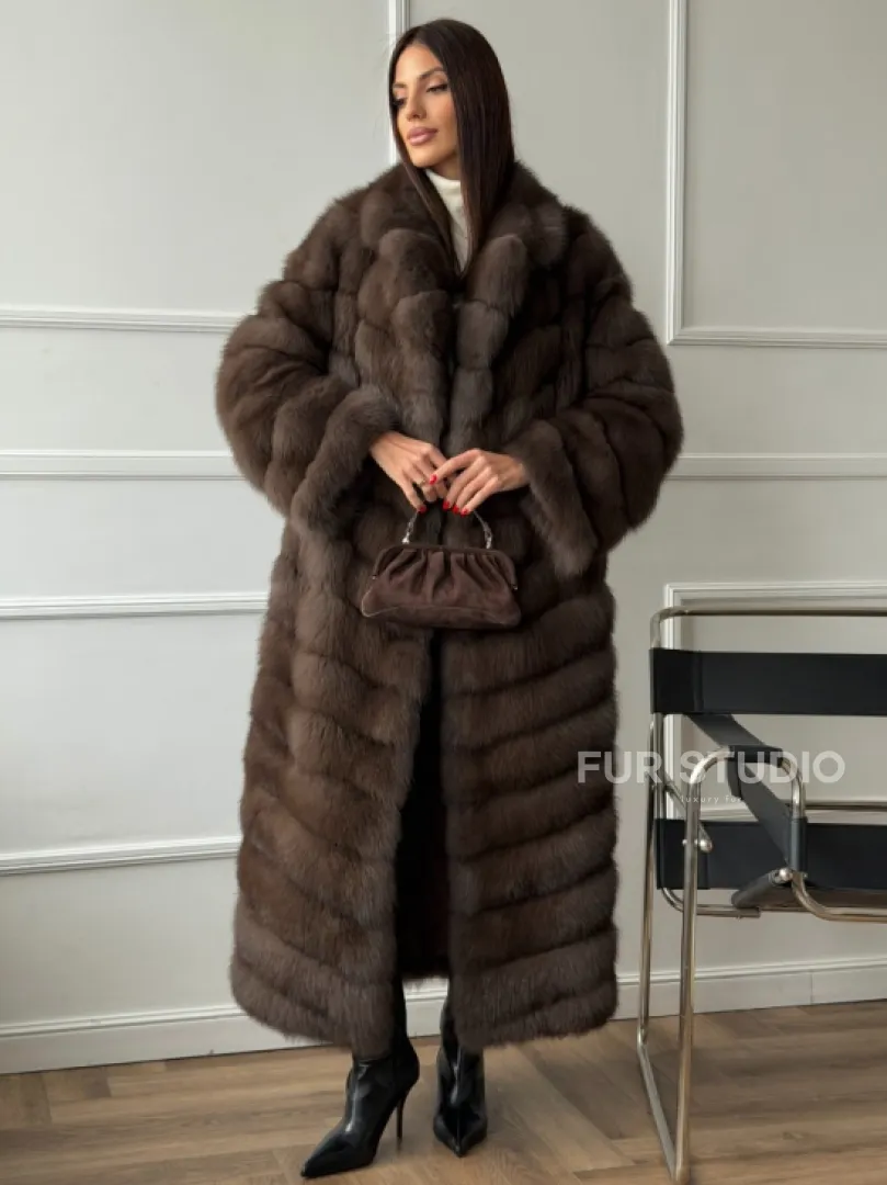 Длинная шуба из меха куницы Exclusive fur