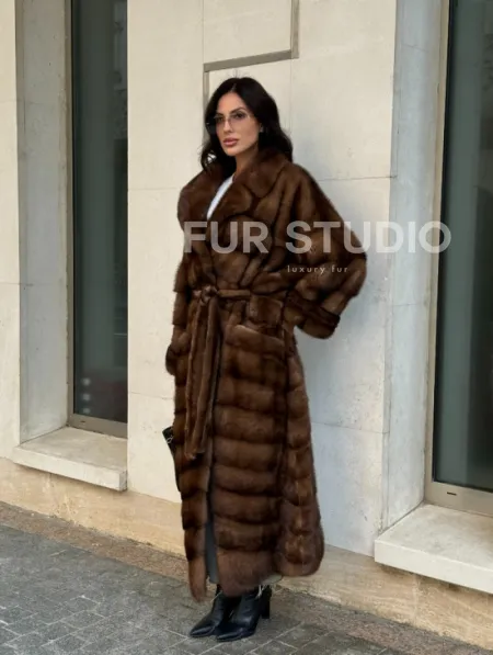 Норковая шуба в цвете соболь с английским воротником - фото 10