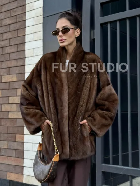 Модная шуба из норки 2025 - фото 8