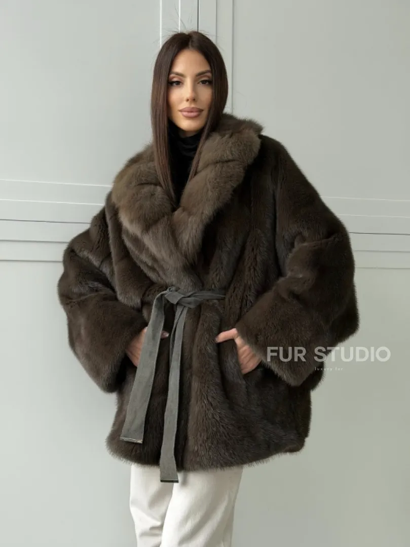 Шуба норковая летучая мышь с воротником из куницы - цвет хаки