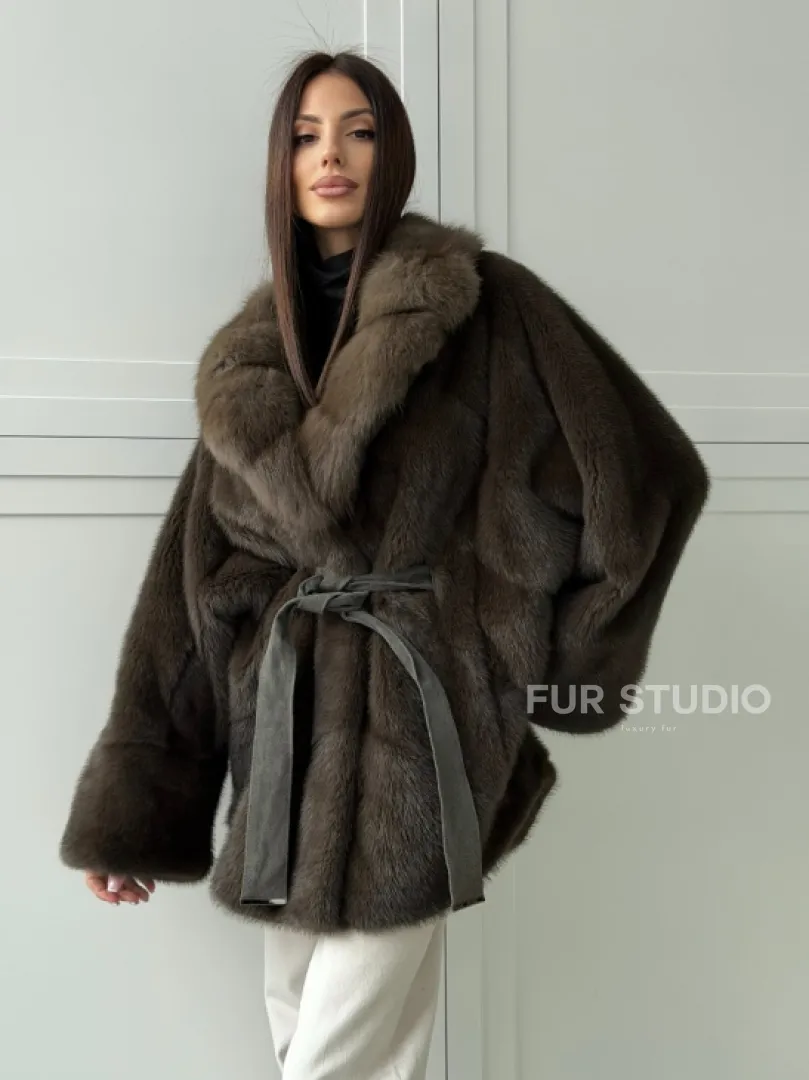 Шуба норковая летучая мышь с воротником из куницы - цвет хаки