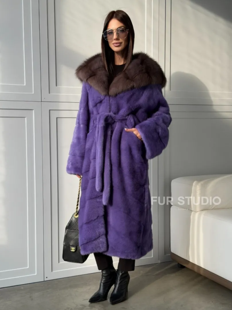 Фиолетовая норковая шуба