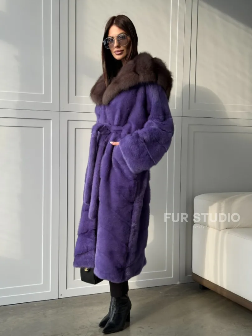 Фиолетовая норковая шуба