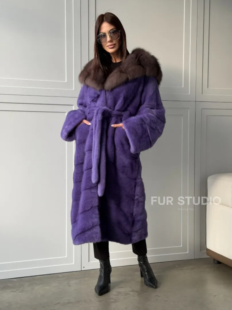 Фиолетовая норковая шуба
