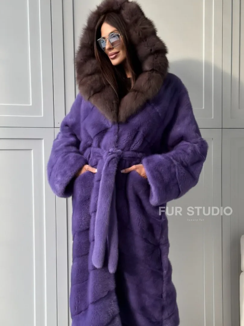 Фиолетовая норковая шуба