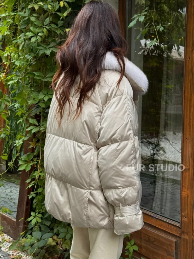 Женский пуховик с мехом песца