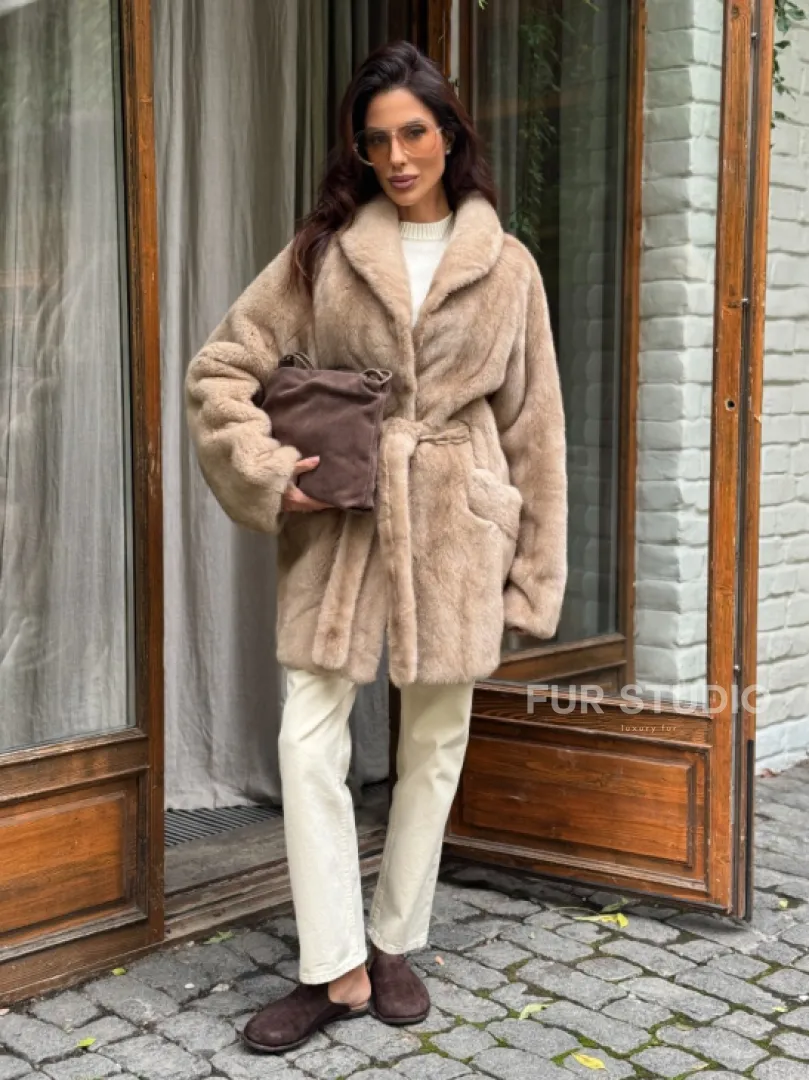 Норковый полушубок с воротником шаль