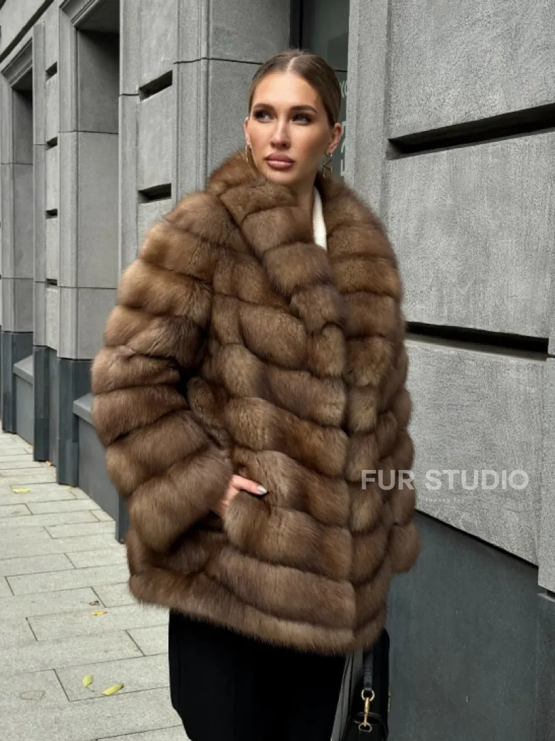 Шуба из куницы с воротником шаль