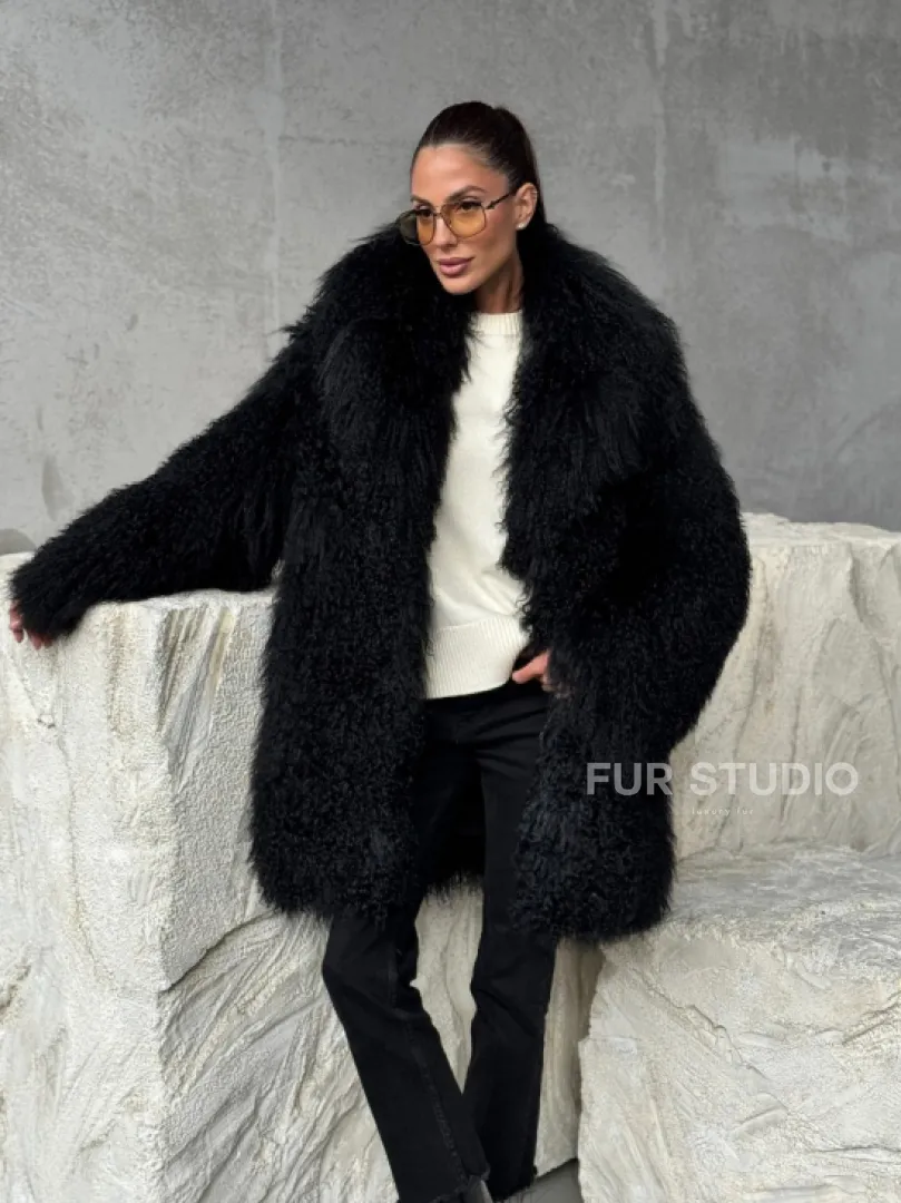 Черная шуба из ламы
