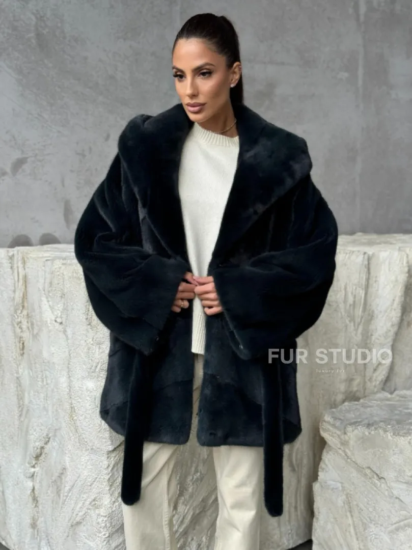 Шуба норковая летучая мышь с капюшоном