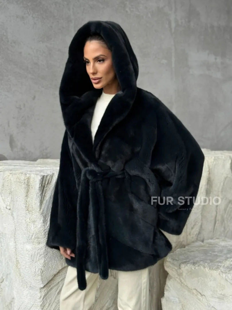 Шуба норковая летучая мышь с капюшоном