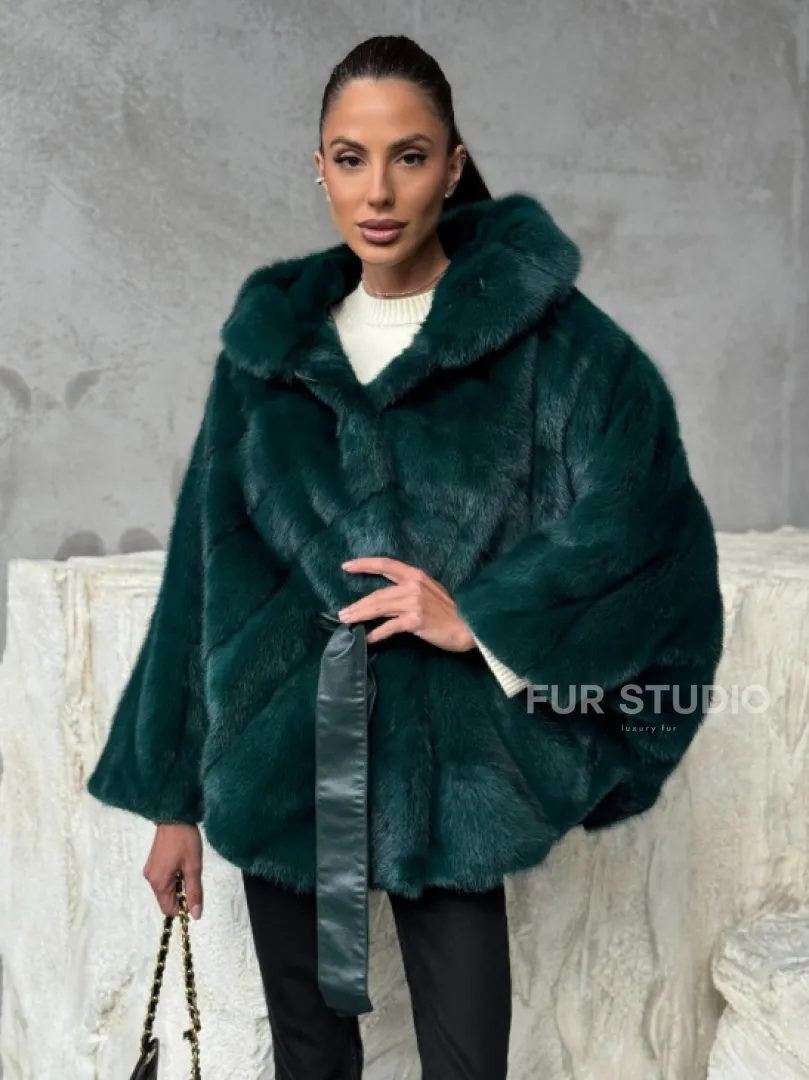 Норковый полушубок с капюшоном