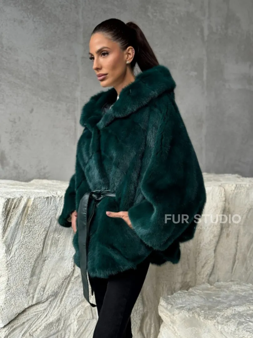 Норковый полушубок с капюшоном