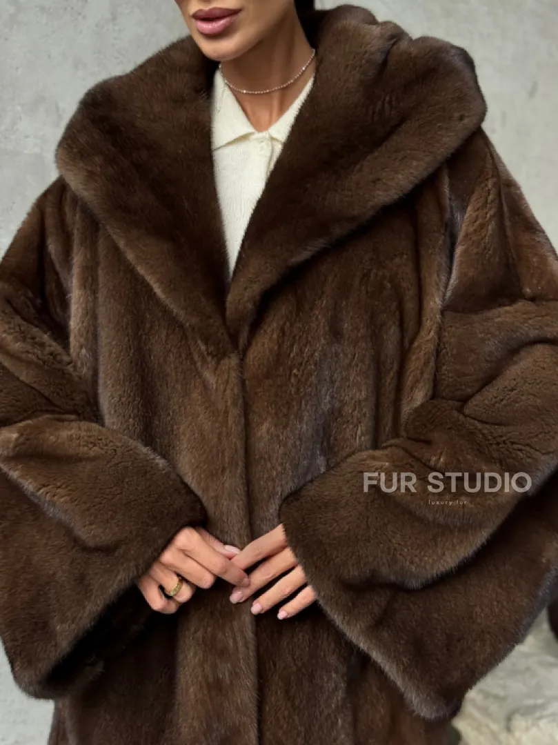 Норковый полушубок с капюшоном - цвет коричневый
