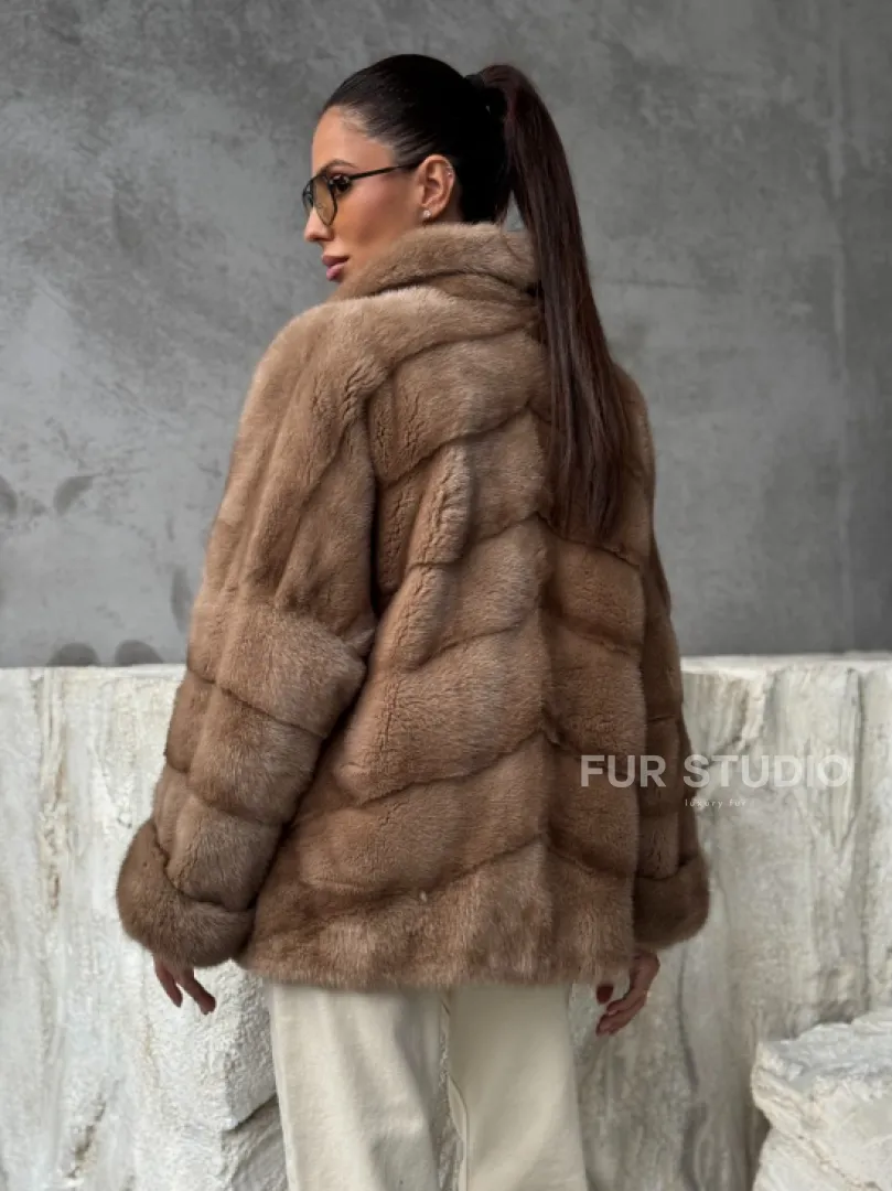 Норковая автоледи - цвет пастель