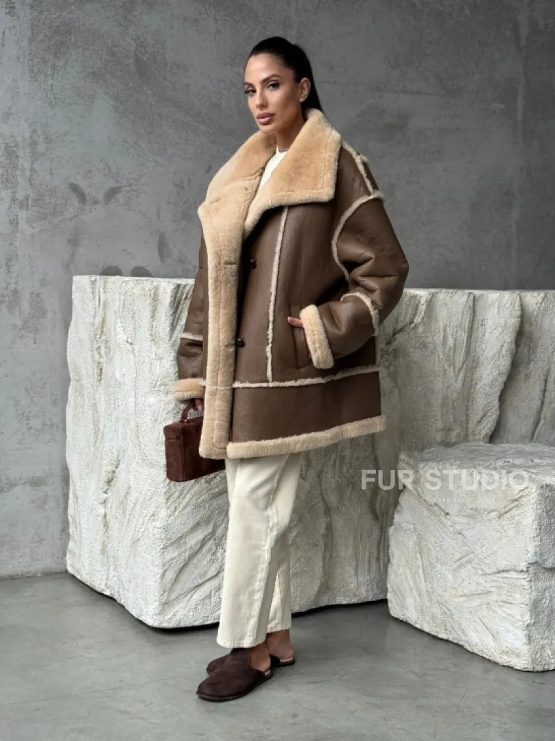 Коричневая женская дубленка