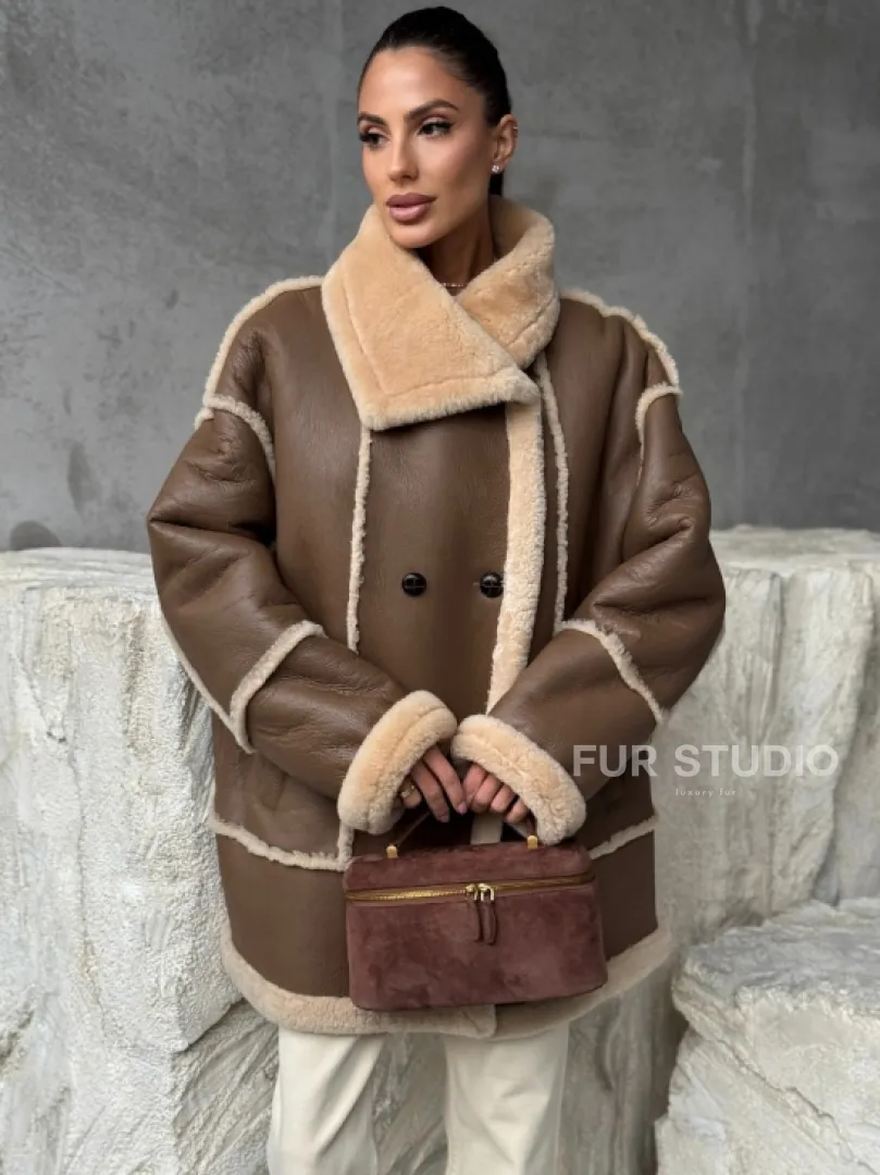 Коричневая женская дубленка
