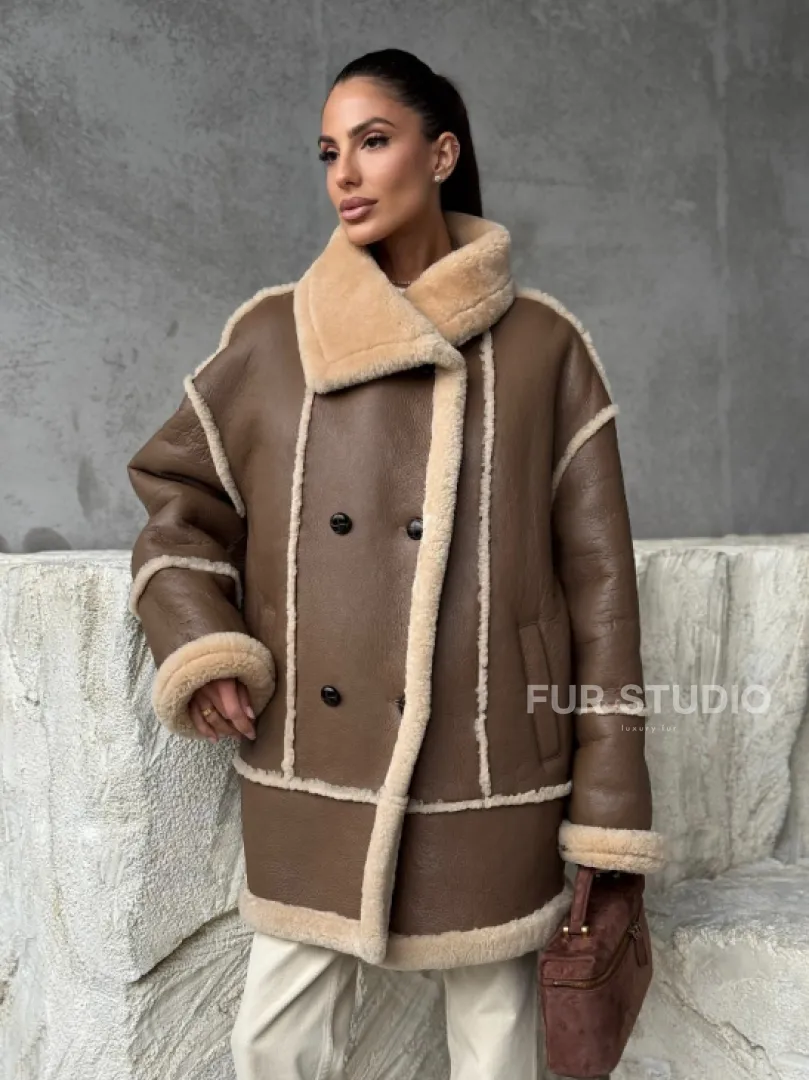 Коричневая женская дубленка