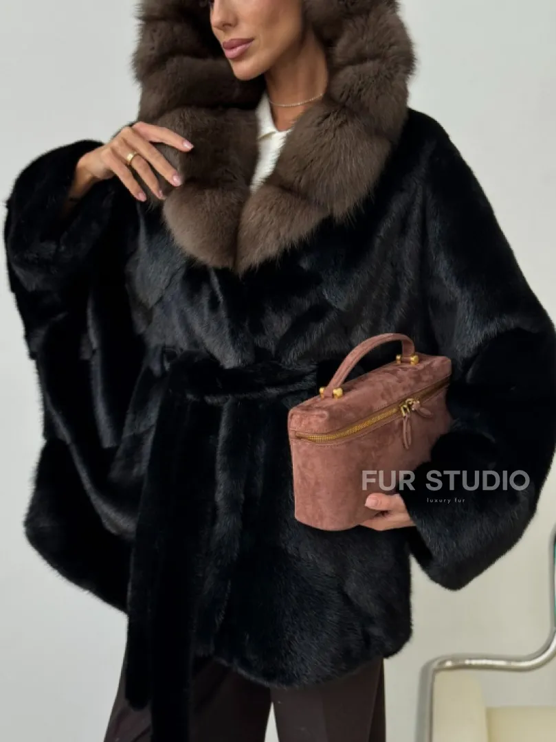 Норковый полушубок с капюшоном - летучая мышь